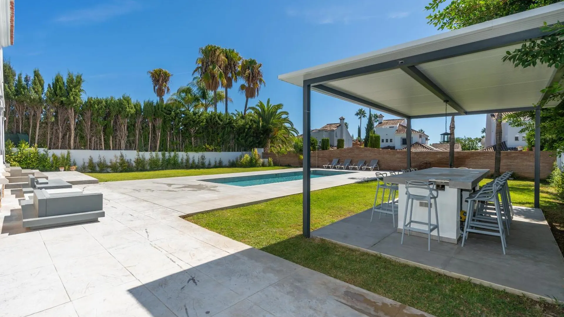 Newly Renovated 6 Bdrm Grand Villa W Pool And Views ماربيا 0*,